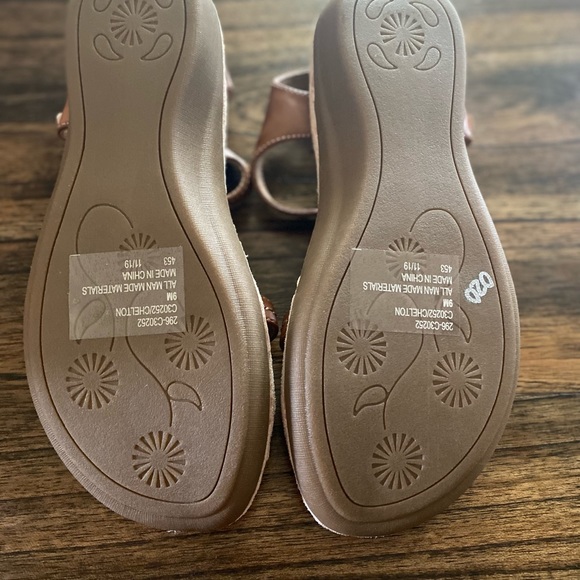 Sandals Cliff White Mountain Size 9 - Picture 6 of 6